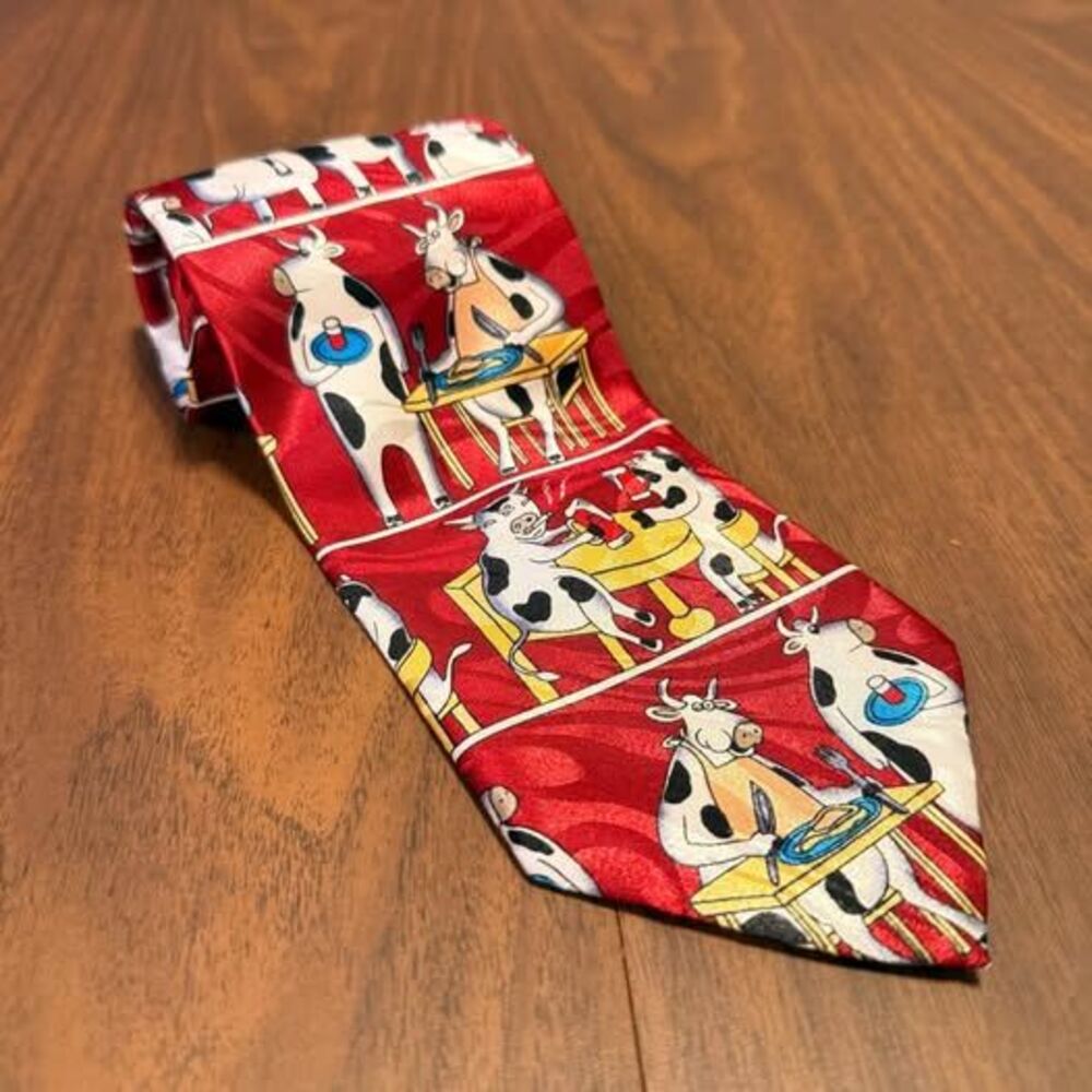 Quirky Cow Neck Tie
